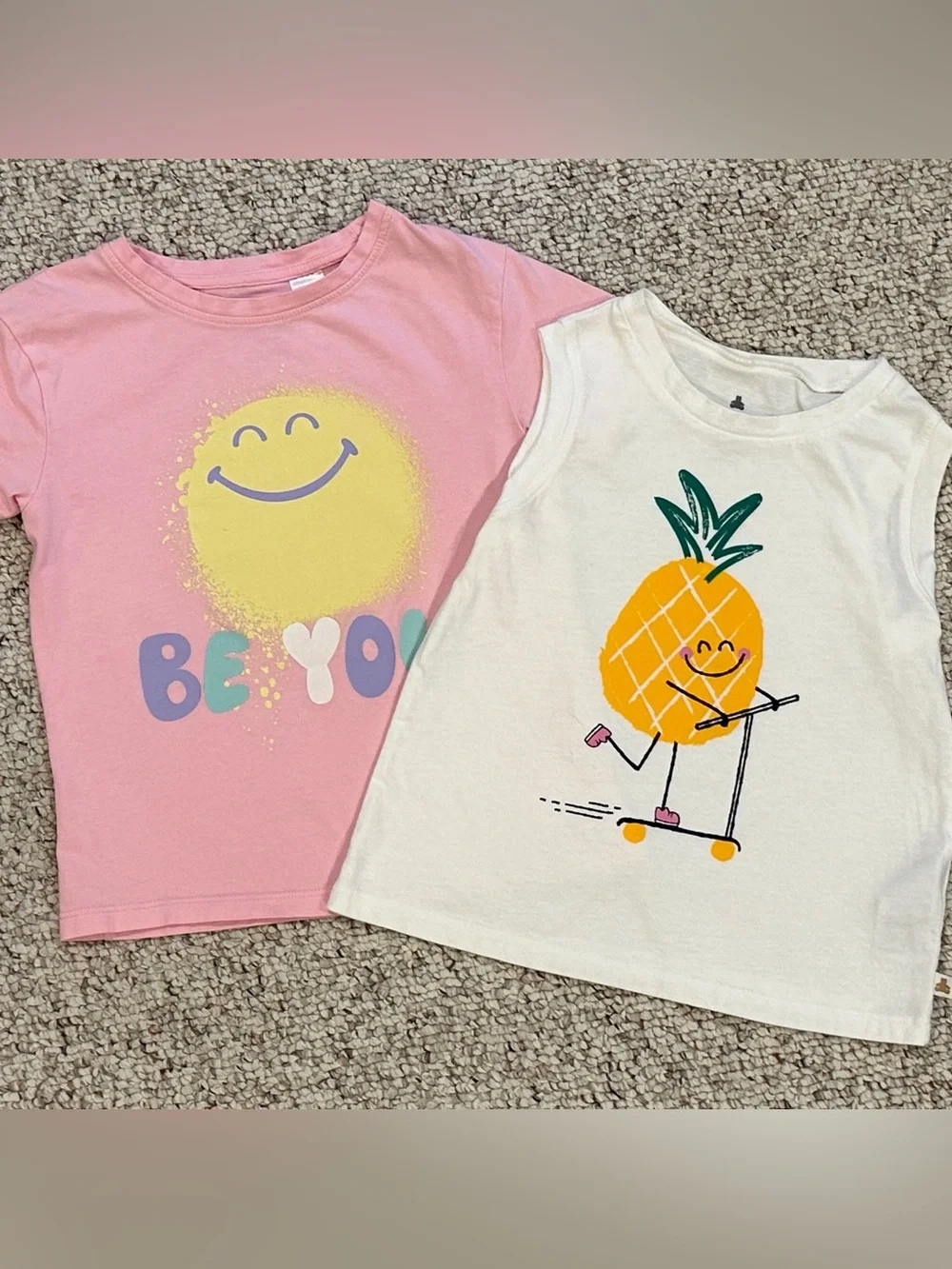 Bundle of 2 girls graphic shirts in size 5T. Brands Gap & H&M